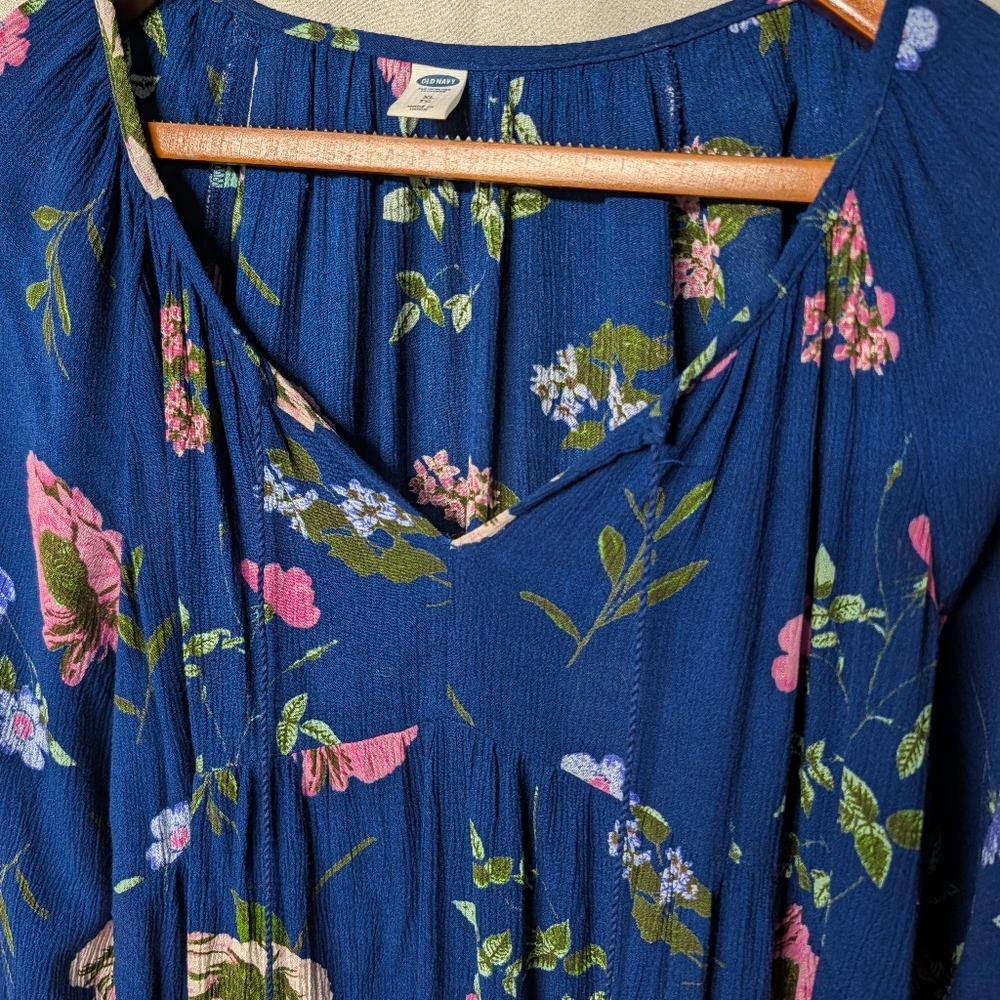 Women's Long Sleeve Blue Floral Blouse - Picture 2 of 9